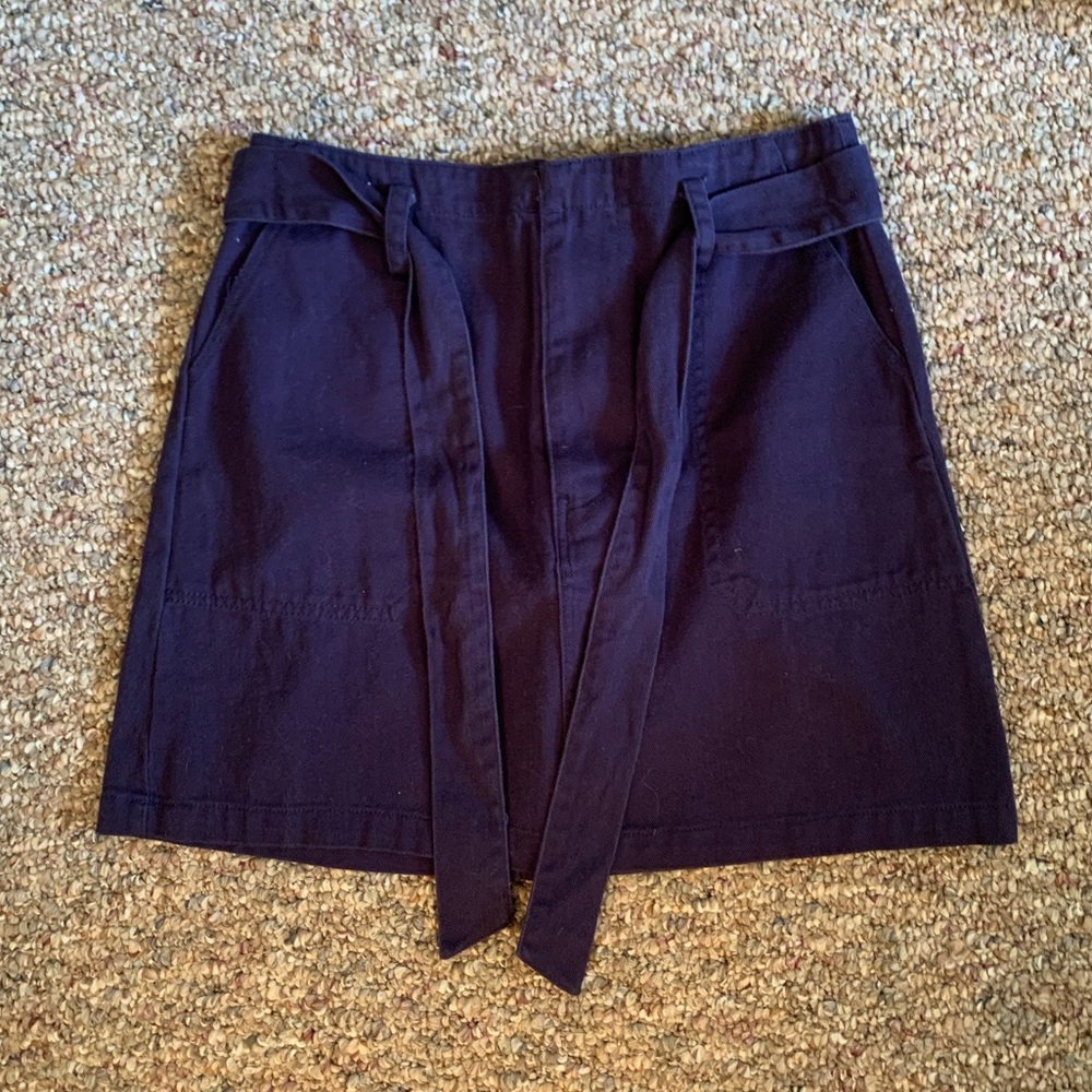 Navy skirt with tie